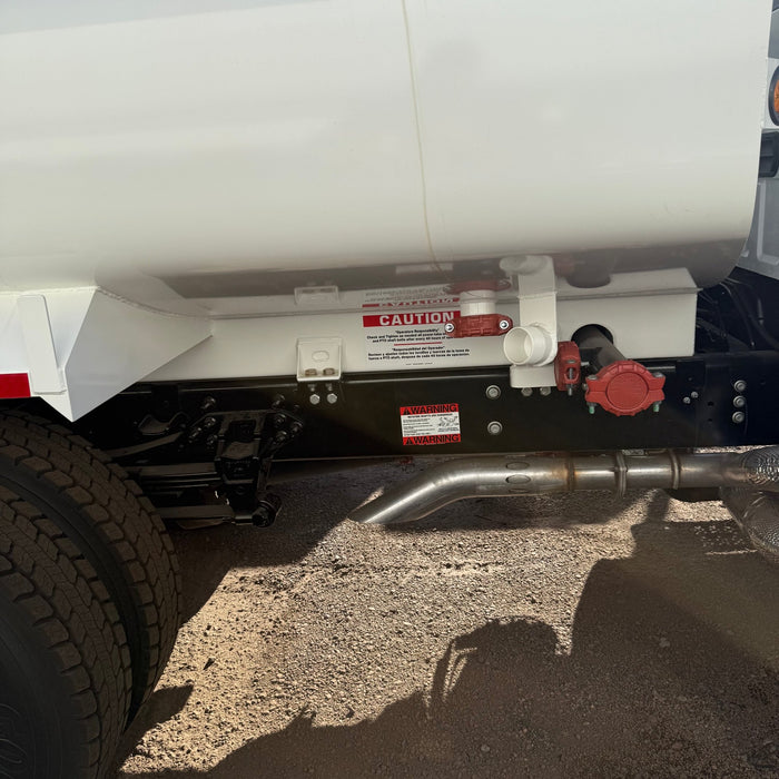 UnitedBuilt 6C2000 VisionTank™ Water Truck, 2027 Ford F - 750, 25,999 GVWR, Hydraulic Brakes - UnitedBuilt Equipment