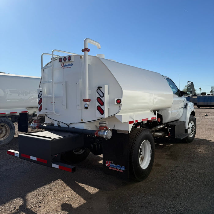 UnitedBuilt 6C2000 VisionTank™ Water Truck, 2027 Ford F - 750, 25,999 GVWR, Hydraulic Brakes - UnitedBuilt Equipment